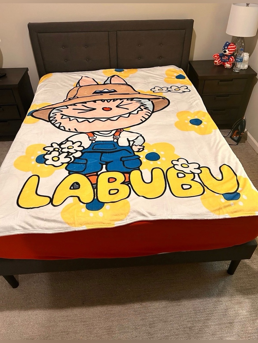 Yellow & Blue Cartoon Plush Bedding Throw Blanket full size beautiful soft